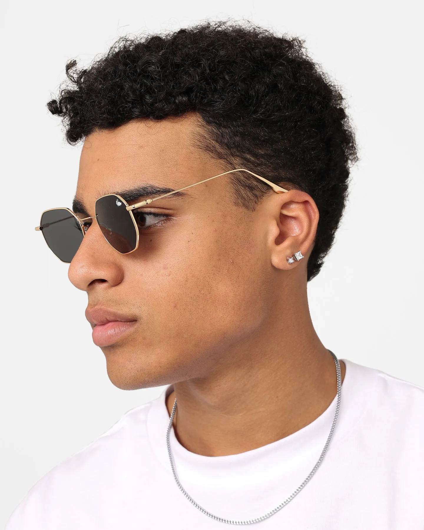 Belvoir & Co Elton II Sunglasses Black/Gold