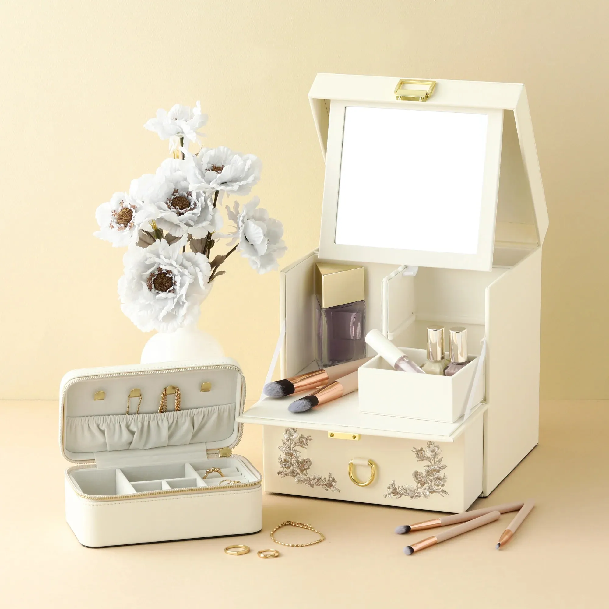 Embroidery Flower  Jewelry Box Pink